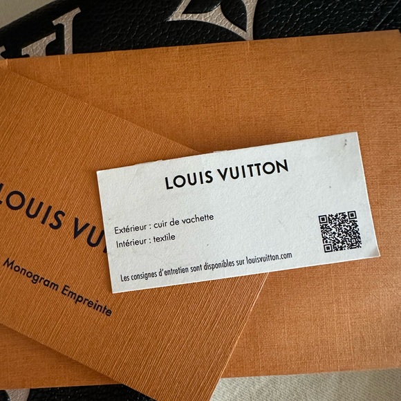 Louis Vuitton
Bicolor Monogram Empreinte Felicie Pochette Bag - Picture 16 of 16